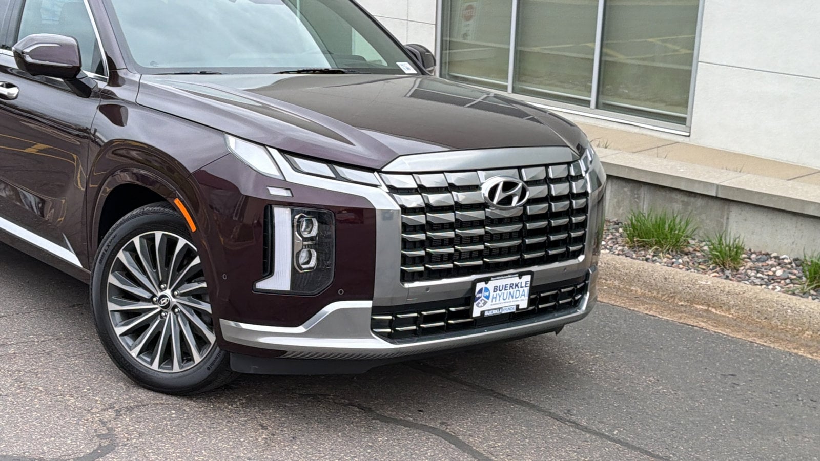 Certified 2023 Hyundai Palisade Calligraphy with VIN KM8R7DGE5PU538218 for sale in Saint Paul, Minnesota