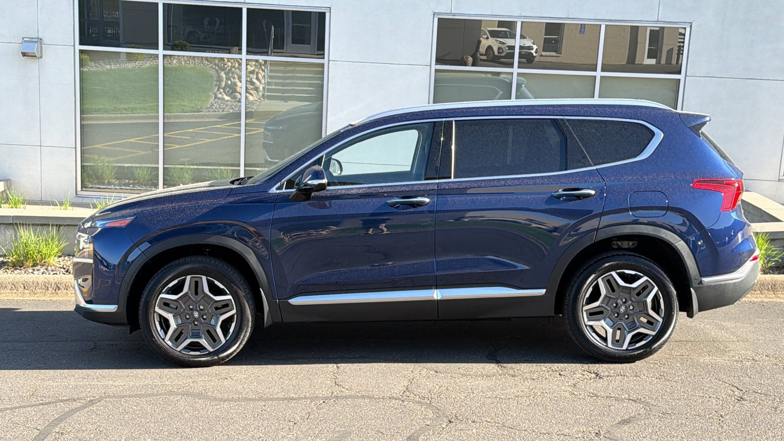 2023 Hyundai Santa Fe Limited - Photo 31