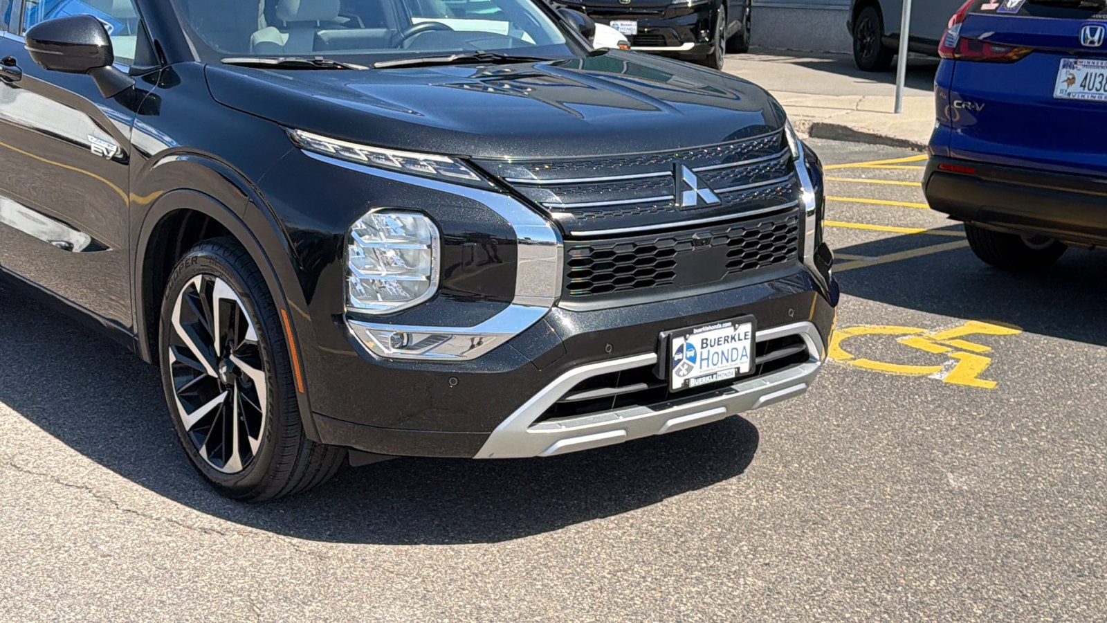 Used 2024 Mitsubishi Outlander Plug-in Hybrid SEL with VIN JA4T5WA94RZ060803 for sale in Saint Paul, Minnesota