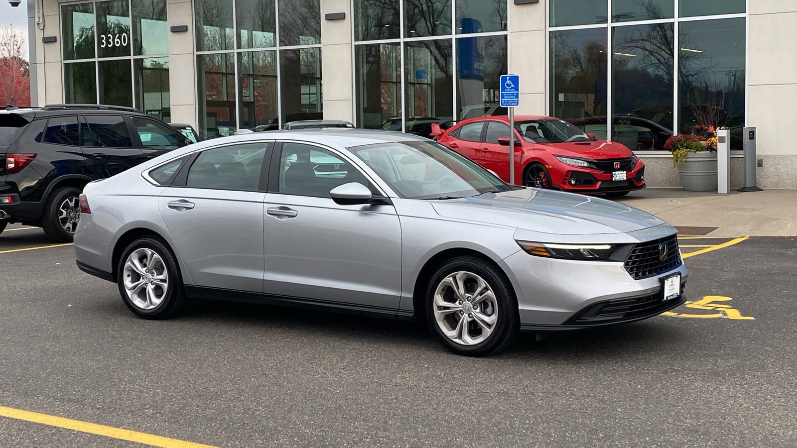 2025 Honda Accord LX's photo