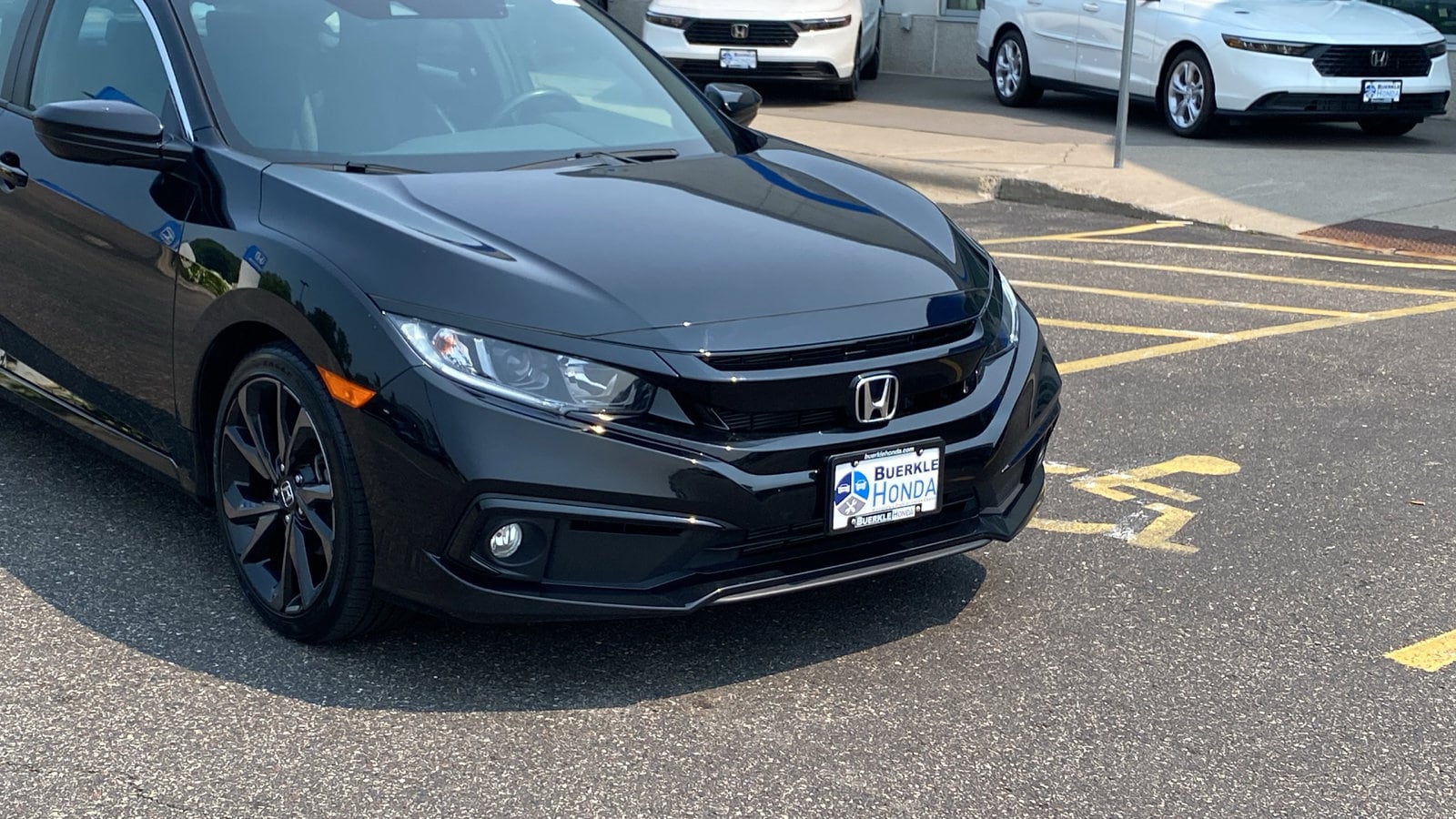 Used 2019 Honda Civic Sport with VIN 19XFC2F8XKE044172 for sale in Saint Paul, Minnesota