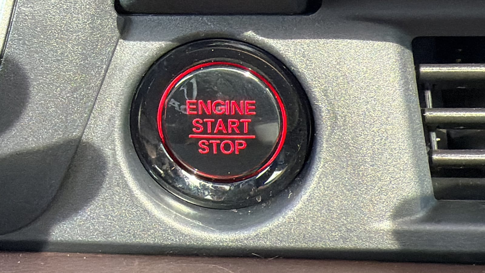 2025 Honda Pilot Elite - Photo 32