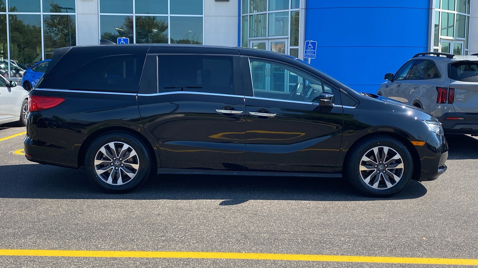 2022 Honda Odyssey EX-L photo 4