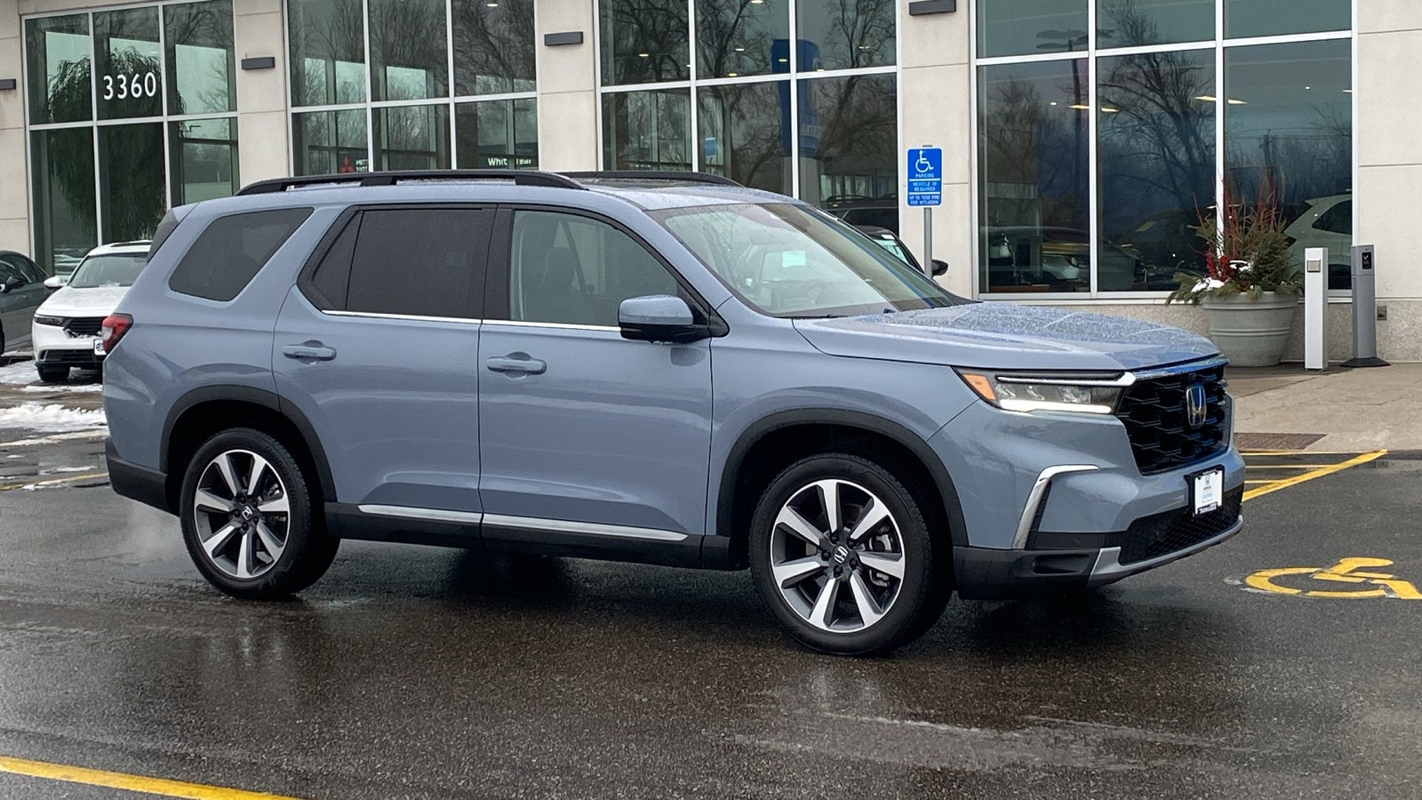 2023 Honda Pilot Elite's photo