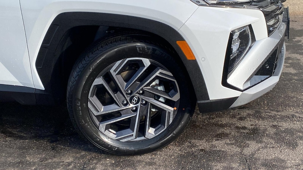 New 2026 Hyundai Tucson Hybrid Limited SUV