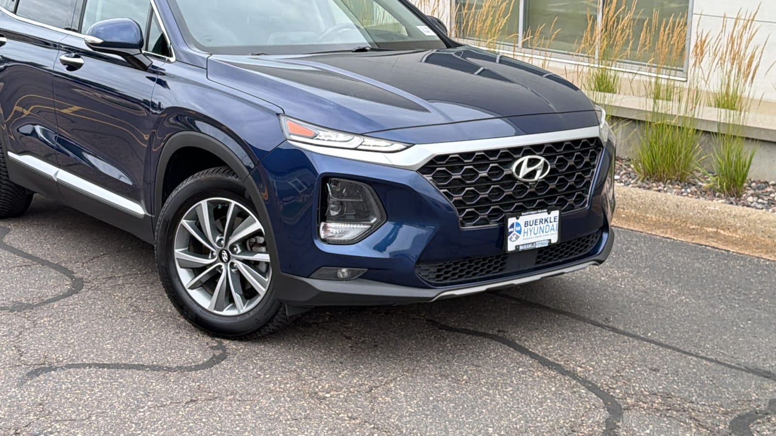 Used 2019 Hyundai Santa Fe Ultimate with VIN 5NMS5CAD2KH093006 for sale in Saint Paul, Minnesota