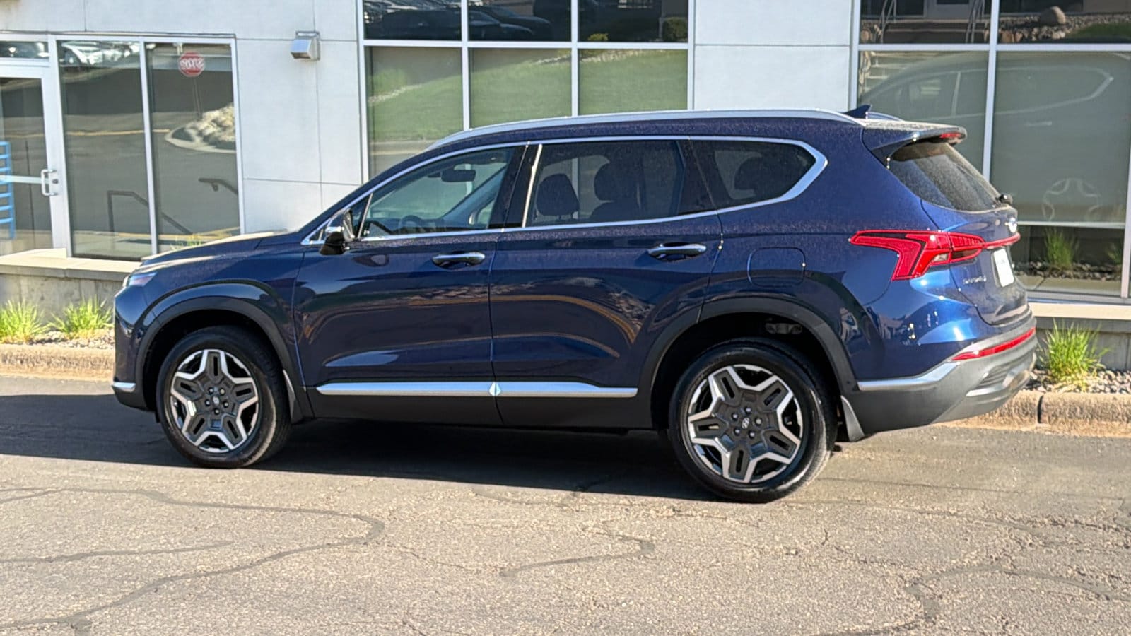 2023 Hyundai Santa Fe Limited - Photo 30
