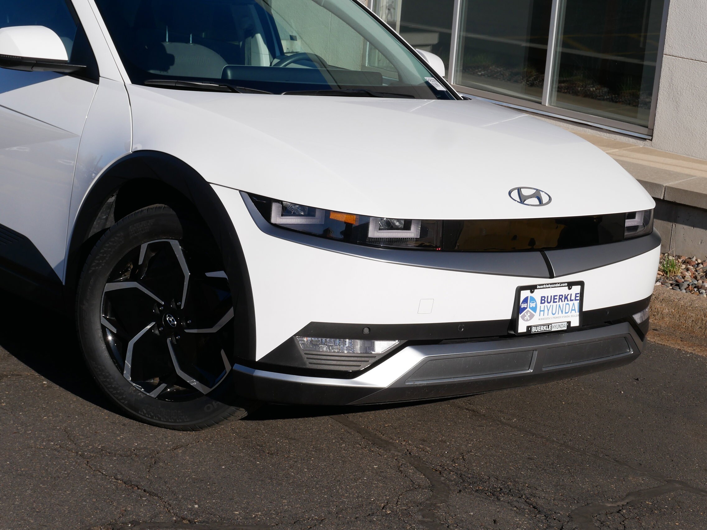 Certified 2024 Hyundai IONIQ 5 SEL with VIN KM8KNDDF0RU270914 for sale in Saint Paul, Minnesota