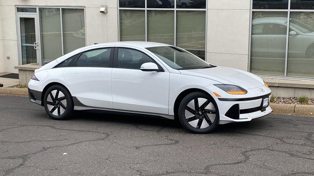 2025 Hyundai IONIQ 6 SE's photo