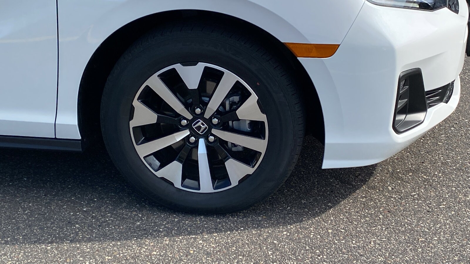 2025 Honda Odyssey EX-L photo 4