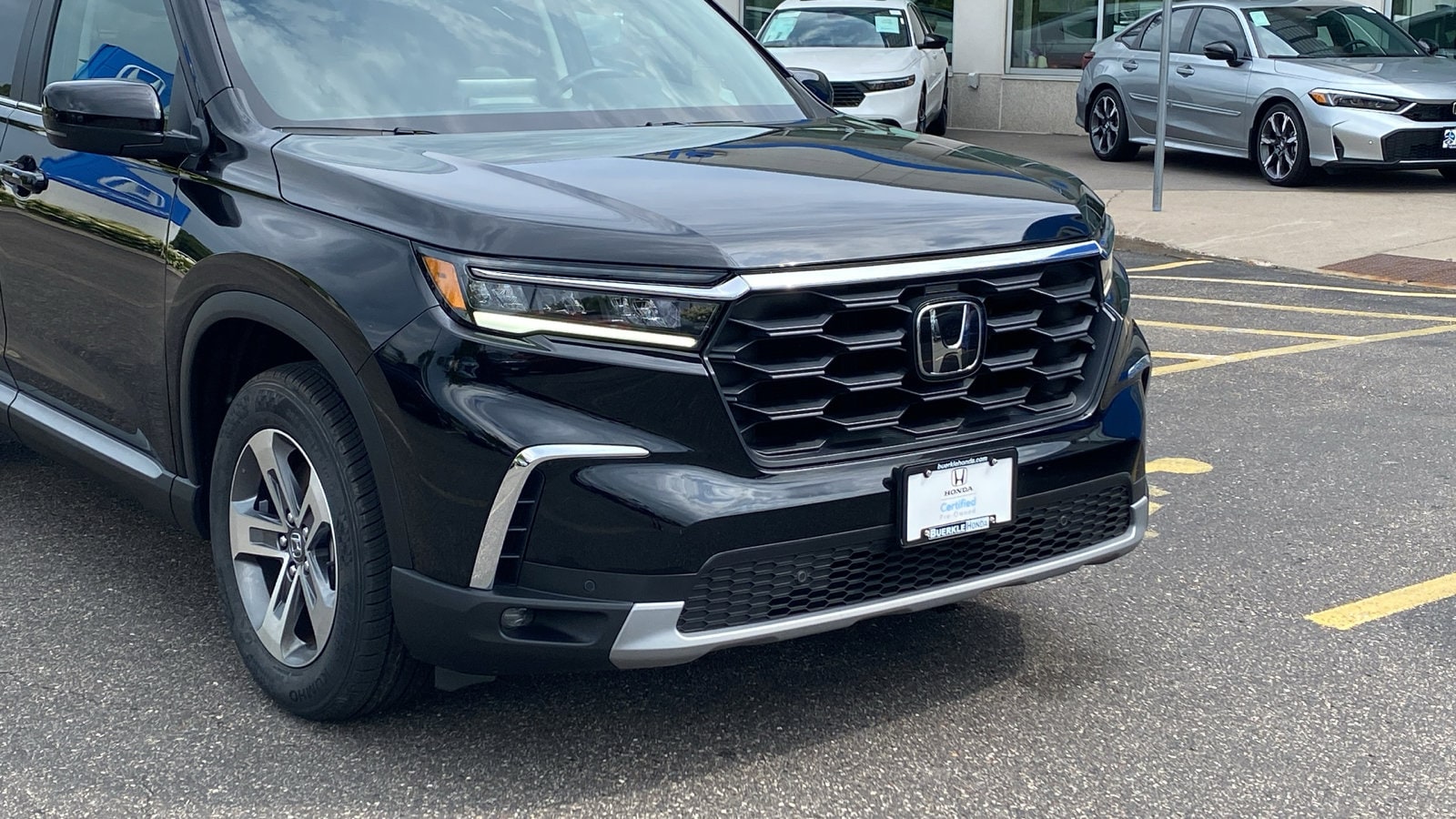 Used 2023 Honda Pilot EX-L with VIN 5FNYG1H53PB009307 for sale in Saint Paul, Minnesota