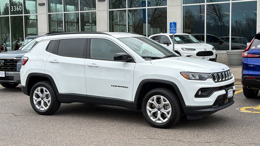 Used 2025 Jeep Compass Latitude SUV