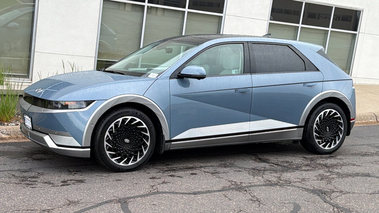 2024 Hyundai IONIQ 5 Limited - Photo 32