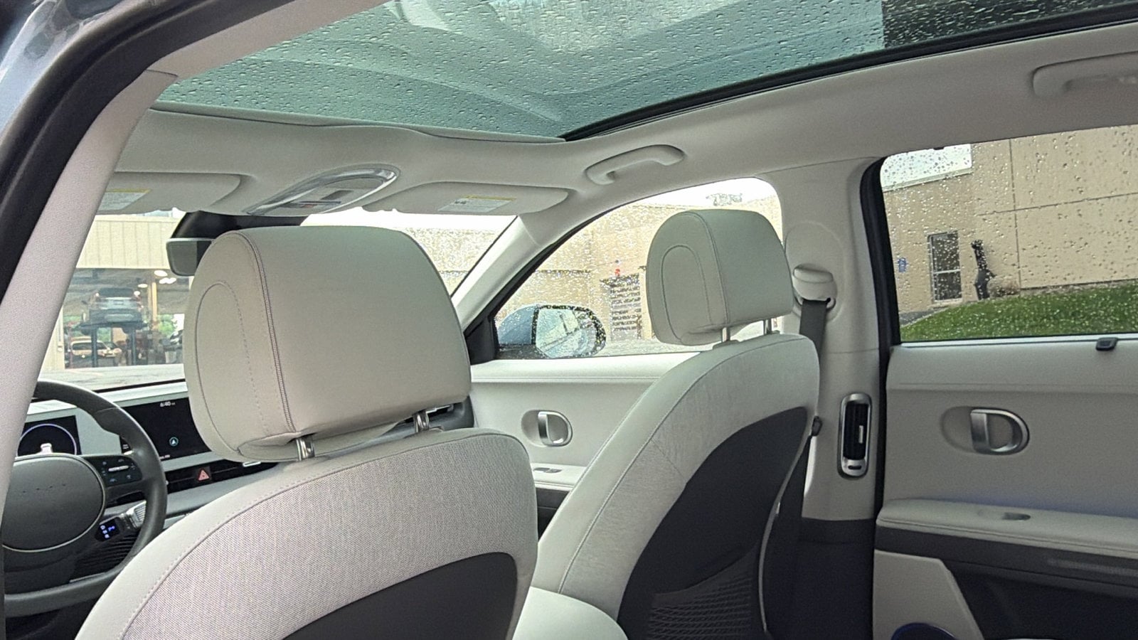 2024 Hyundai IONIQ 5 Limited - Photo 11