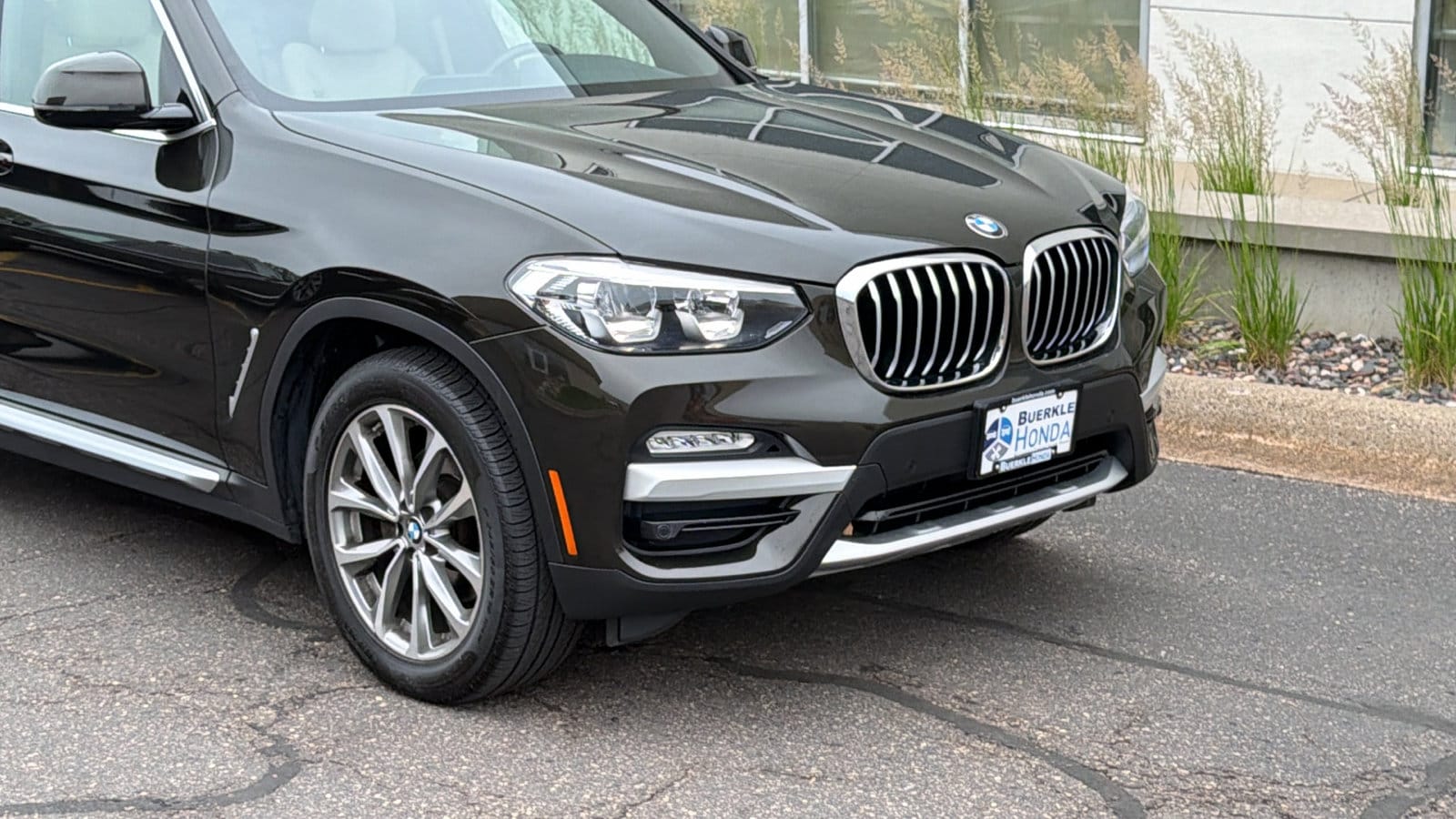 Used 2019 BMW X3 30i with VIN 5UXTR9C51KLE19735 for sale in Saint Paul, Minnesota