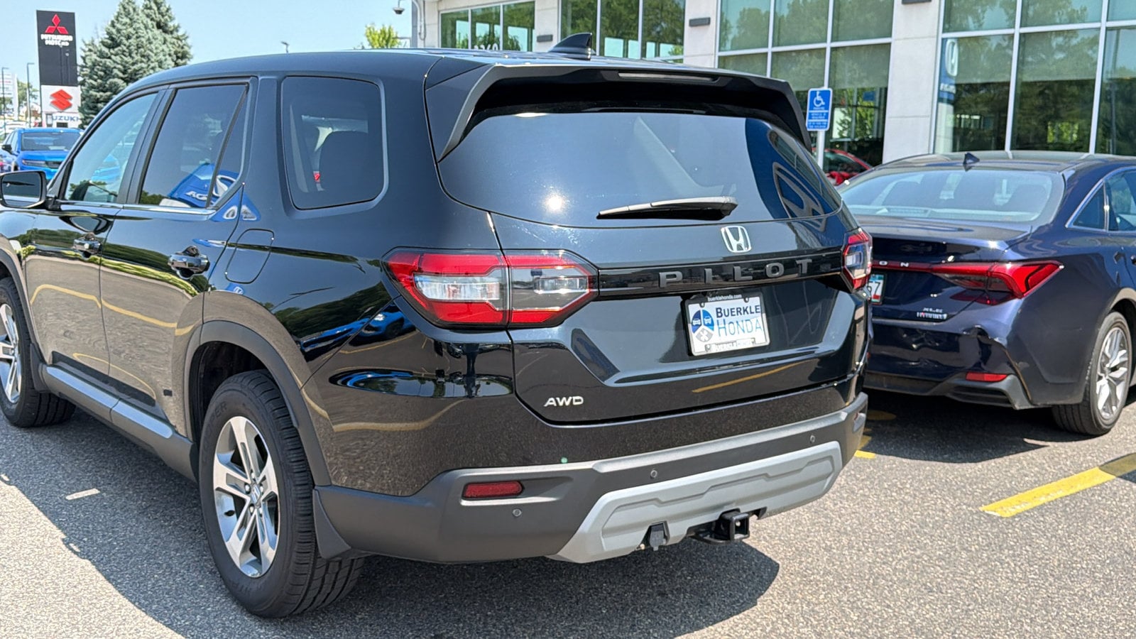 2023 Honda Pilot EX-L - Photo 7
