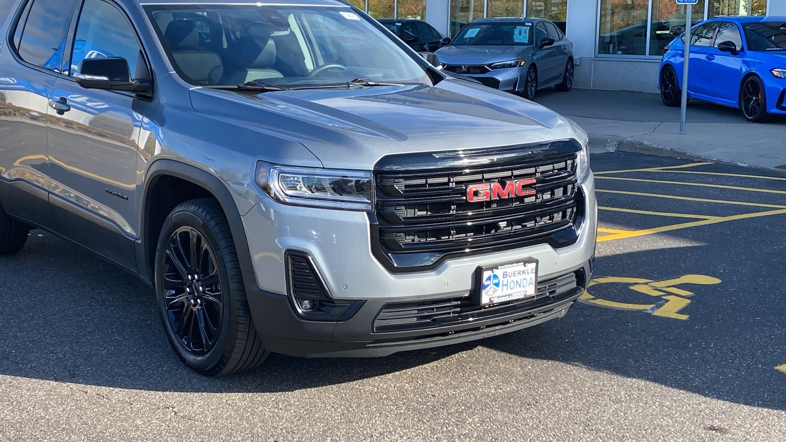 Used 2023 GMC Acadia SLT with VIN 1GKKNULS0PZ184722 for sale in Saint Paul, Minnesota