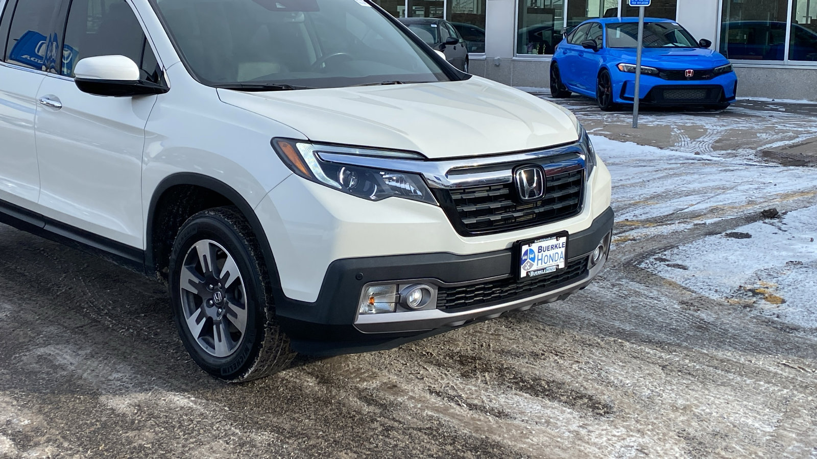 Certified 2017 Honda Ridgeline RTL-E with VIN 5FPYK3F7XHB032297 for sale in Saint Paul, Minnesota