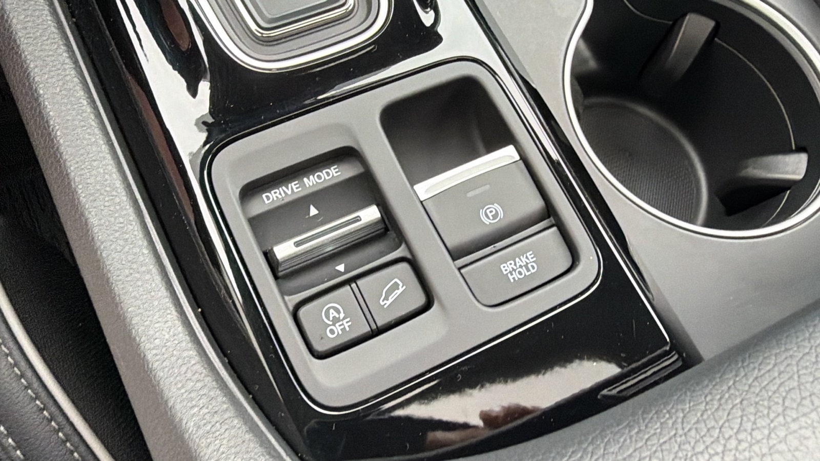 2023 Honda Pilot Elite - Photo 19