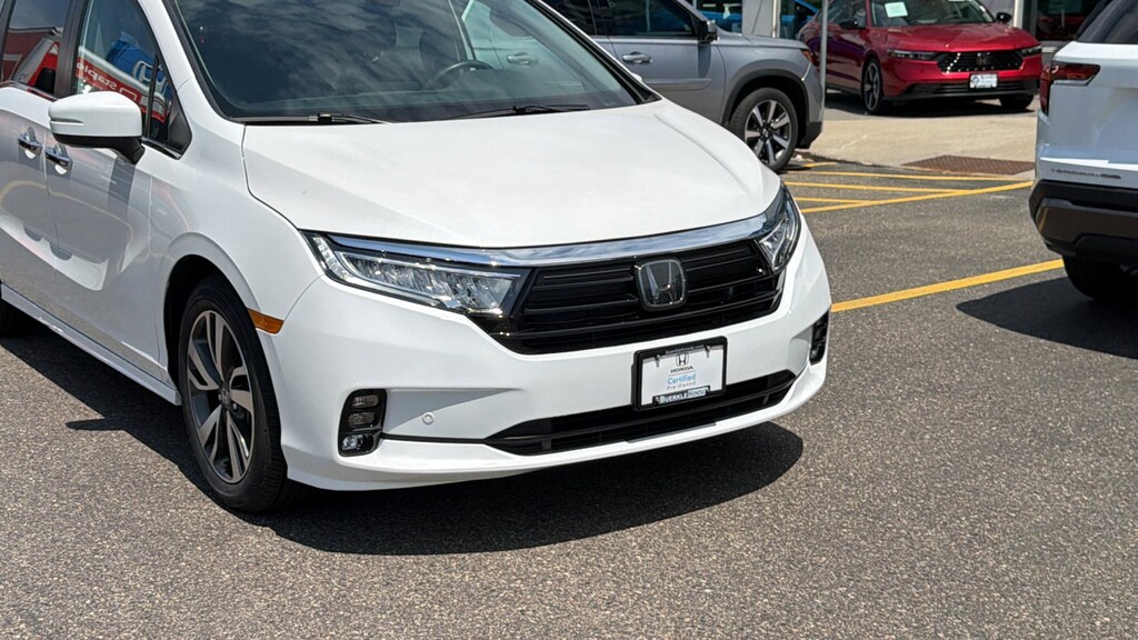 Certified 2024 Honda Odyssey Touring Van