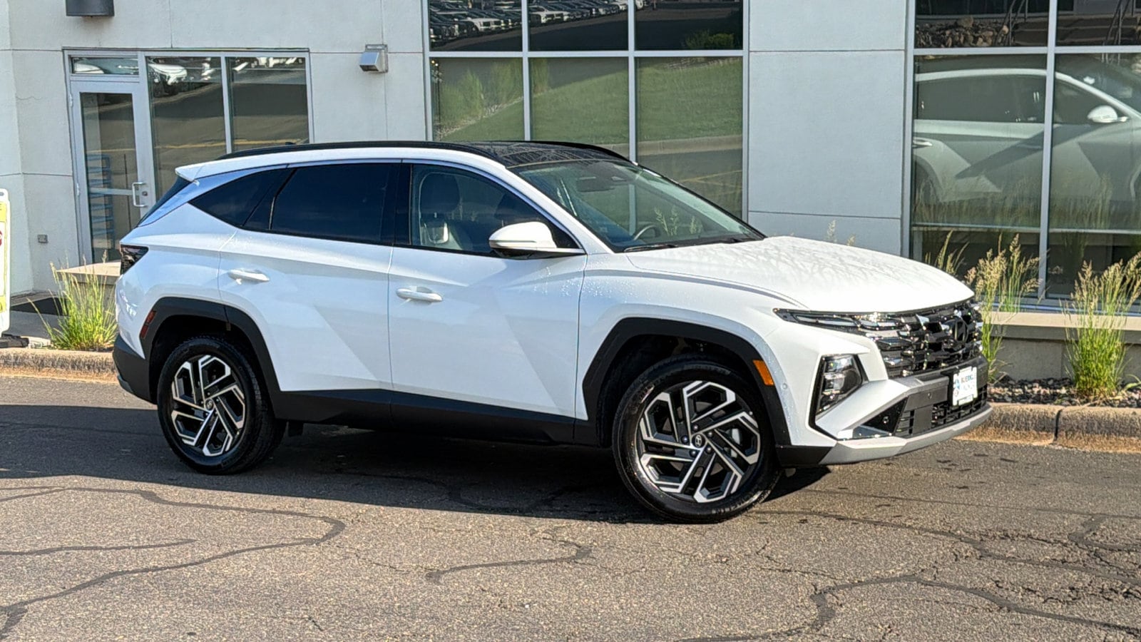 2026 Hyundai Tucson Limited HEV AWD's photo