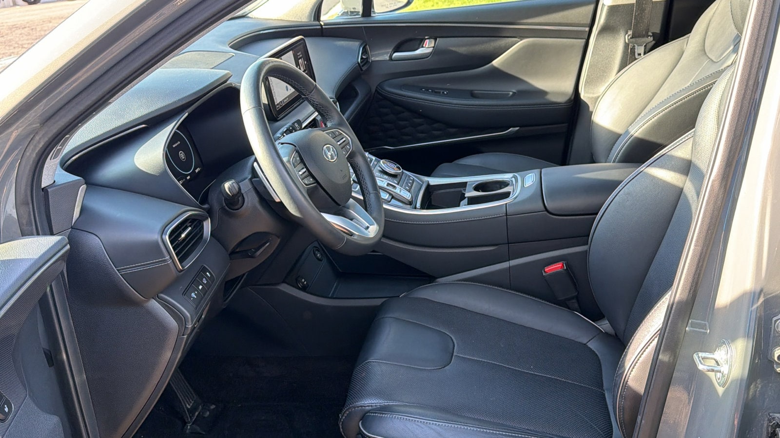 2023 Hyundai Santa Fe Limited - Photo 10