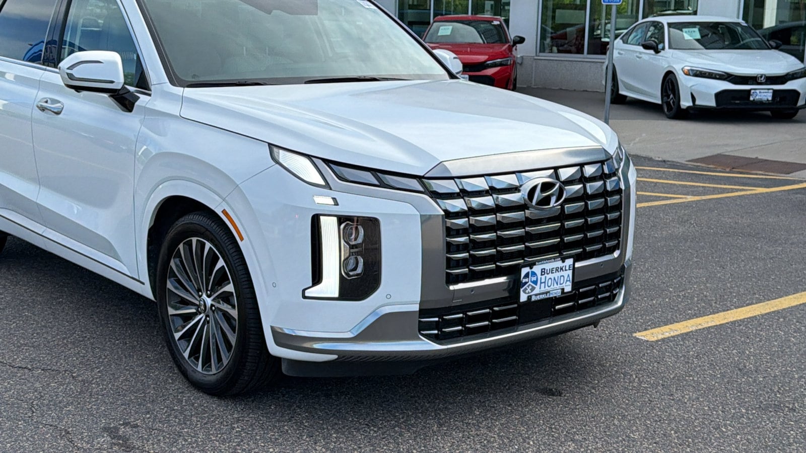 Used 2023 Hyundai Palisade Calligraphy with VIN KM8R7DGE7PU520657 for sale in Saint Paul, Minnesota