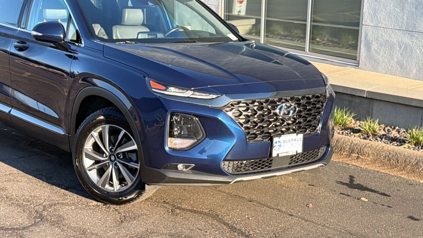 Used 2020 Hyundai Santa Fe Limited with VIN 5NMS5CADXLH210557 for sale in Saint Paul, Minnesota