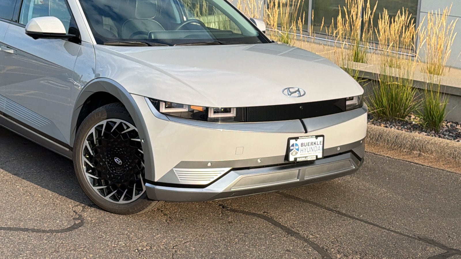 Certified 2024 Hyundai IONIQ 5 Limited with VIN KM8KRDDF8RU299520 for sale in Saint Paul, MN