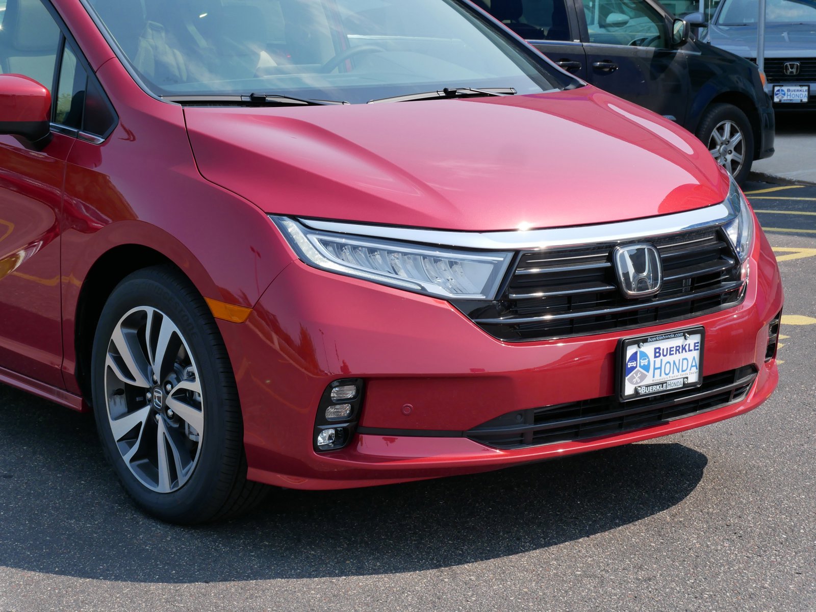 Used 2024 Honda Odyssey Touring with VIN 5FNRL6H85RB049625 for sale in Saint Paul, MN