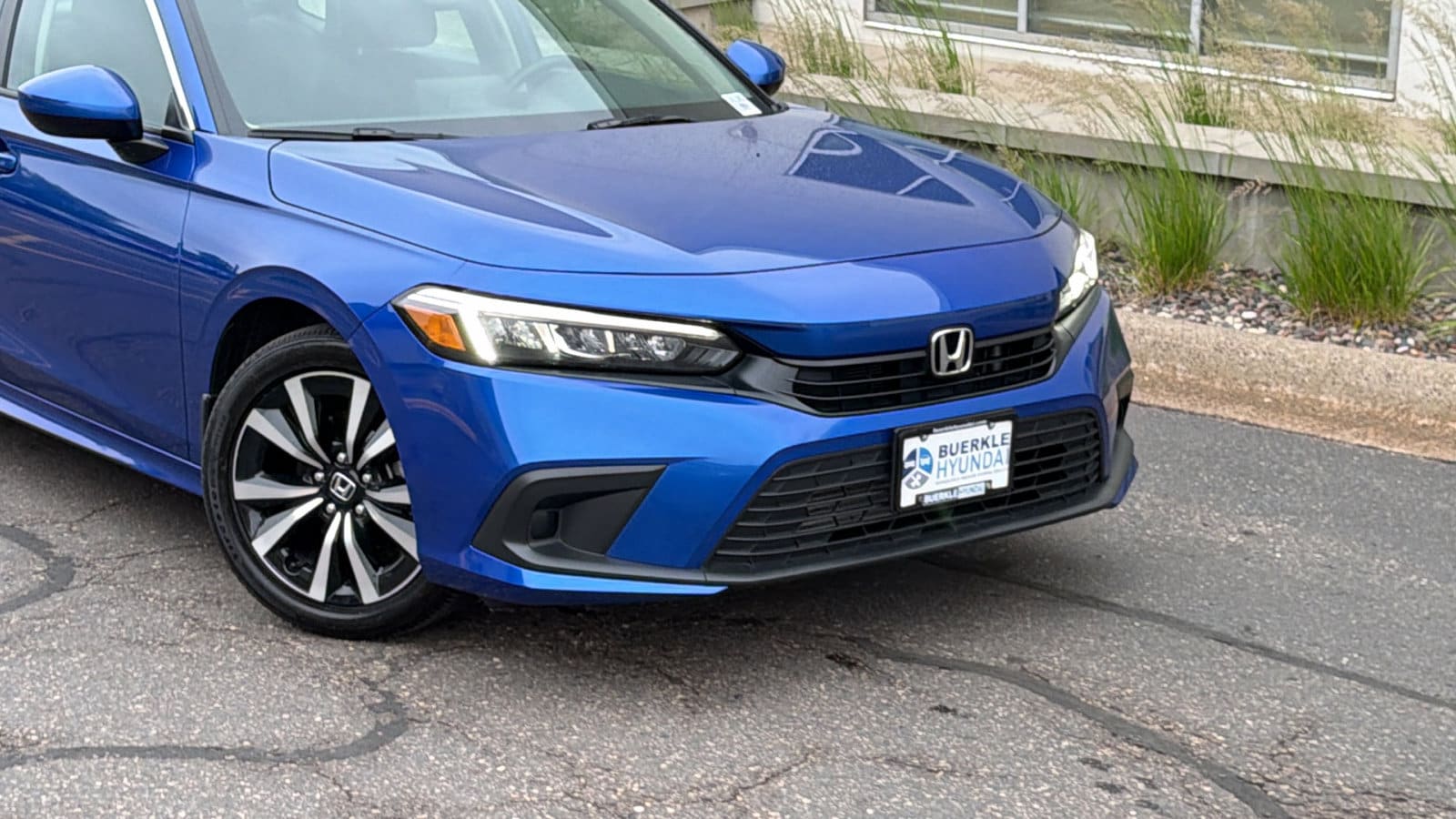 Used 2023 Honda Civic EX with VIN 2HGFE1F7XPH317183 for sale in Saint Paul, Minnesota