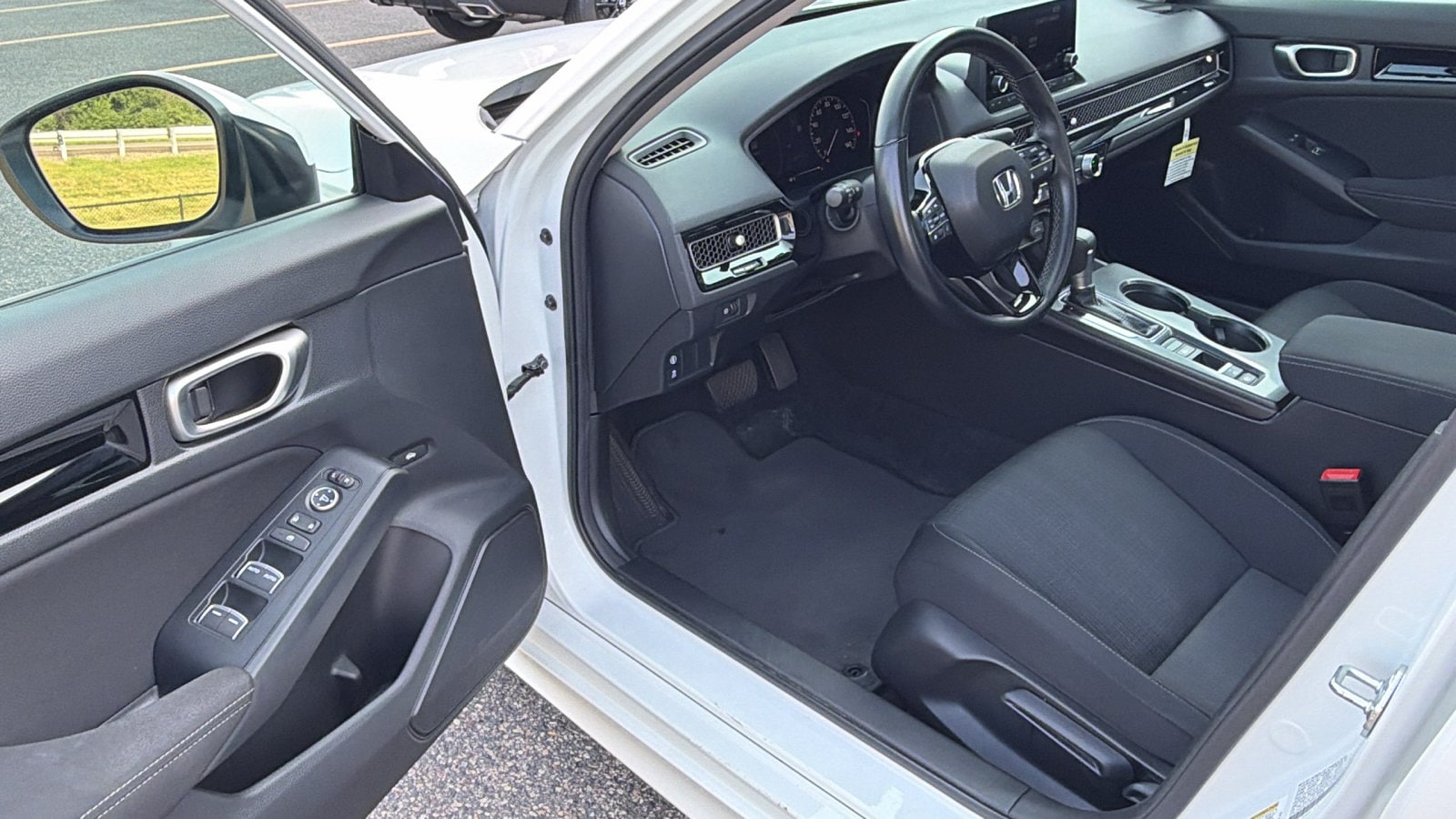 2024 Honda Civic EX - Photo 11