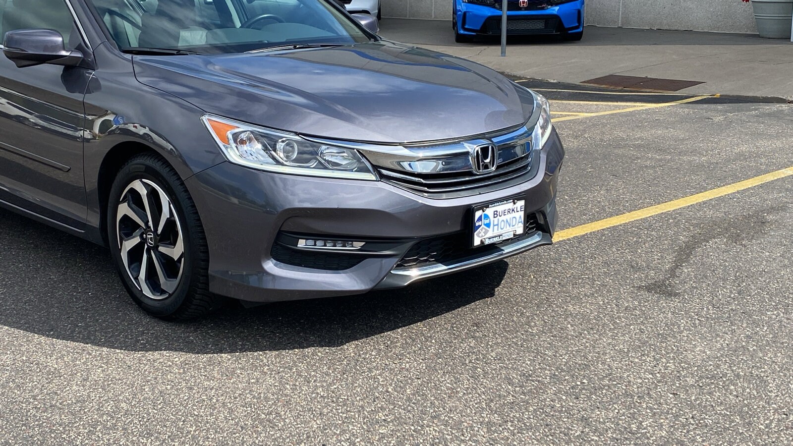 2017 Honda Accord EX-L photo 2