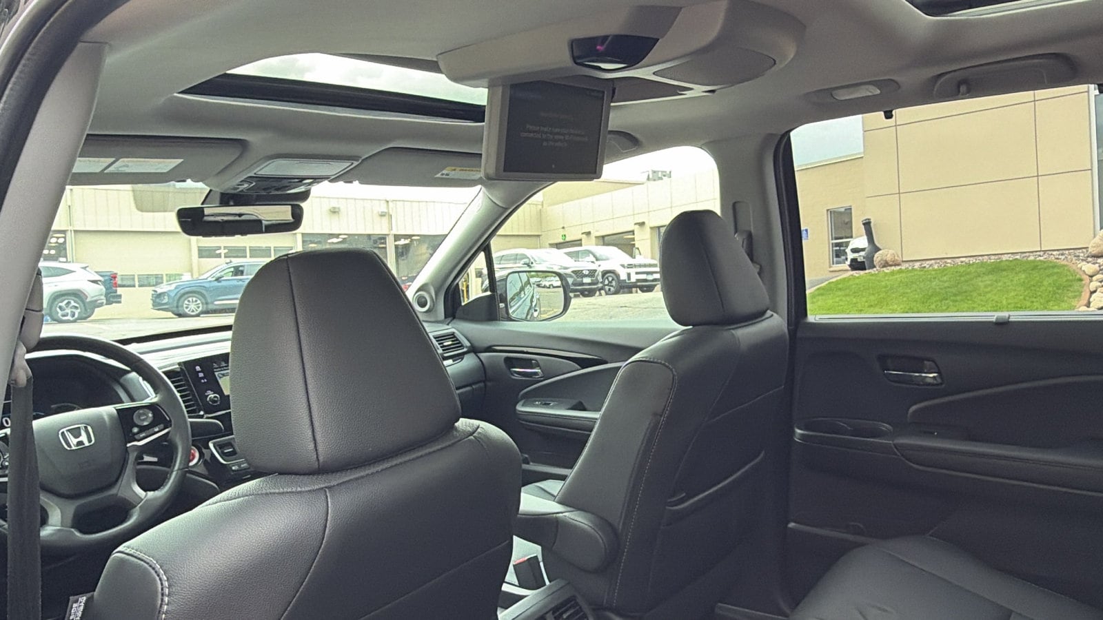 2022 Honda Pilot Elite - Photo 11