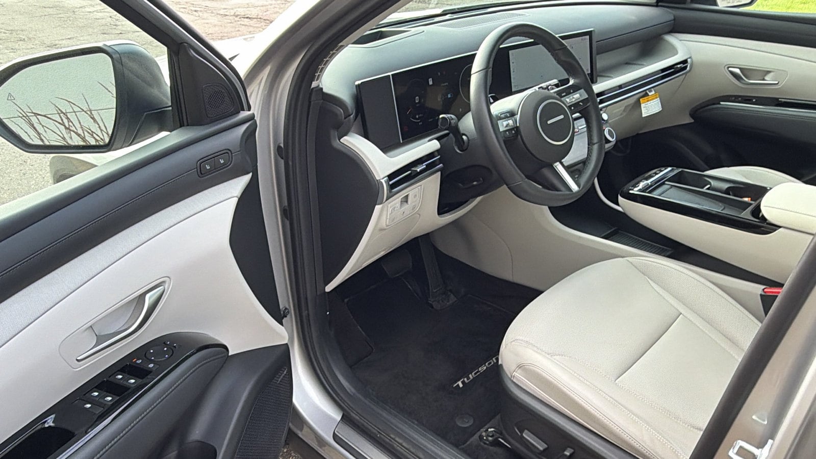 2026 Hyundai Tucson Limited - Photo 9