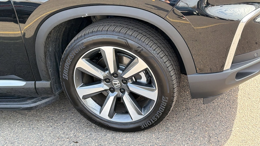 Certified 2025 Honda Pilot Elite SUV