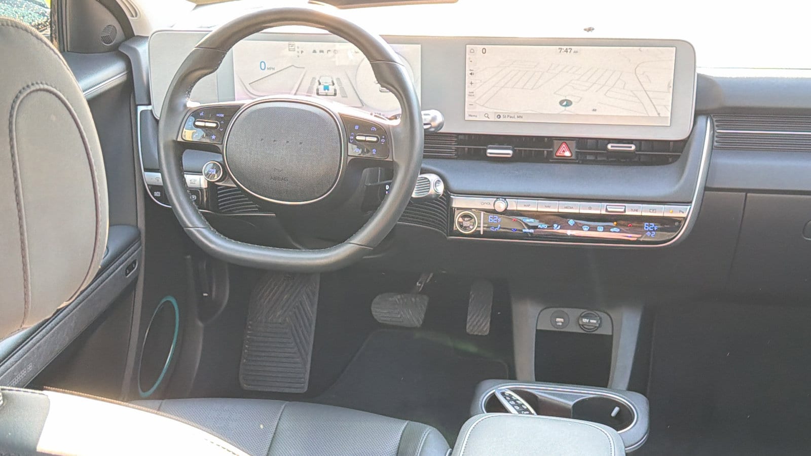 2024 Hyundai IONIQ 5 Limited - Photo 14