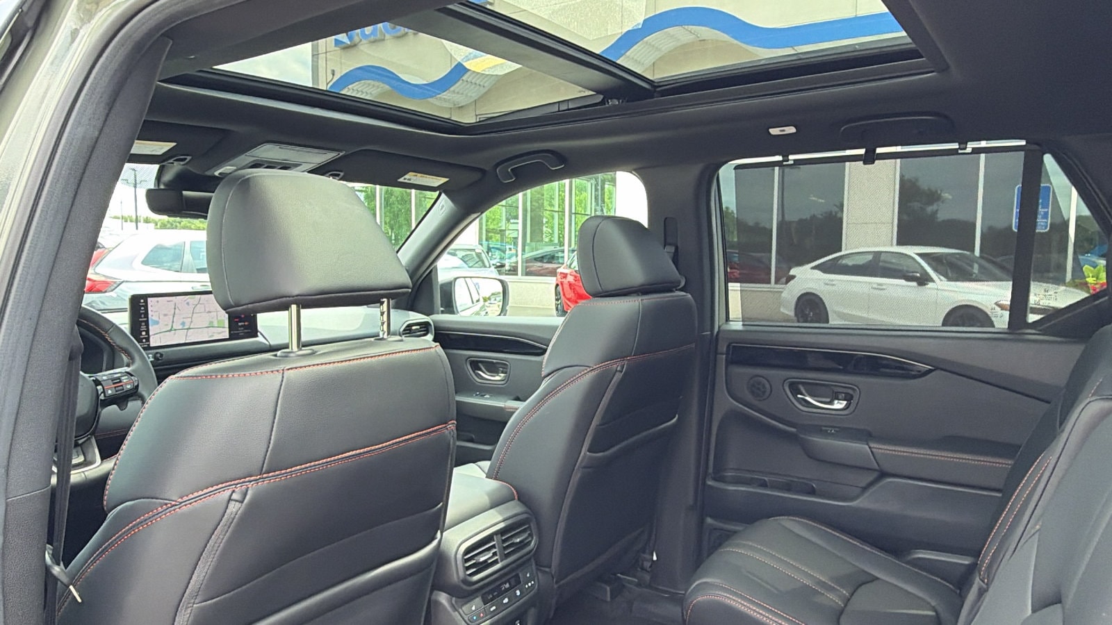 2026 Honda Pilot TrailSport - Photo 14