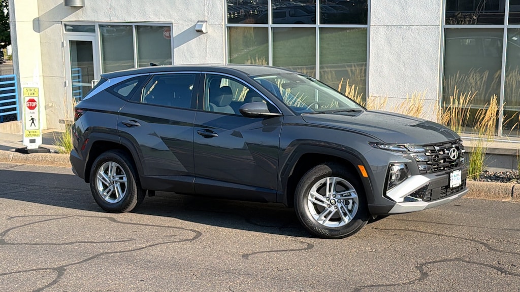 Certified 2025 Hyundai Tucson SE SUV