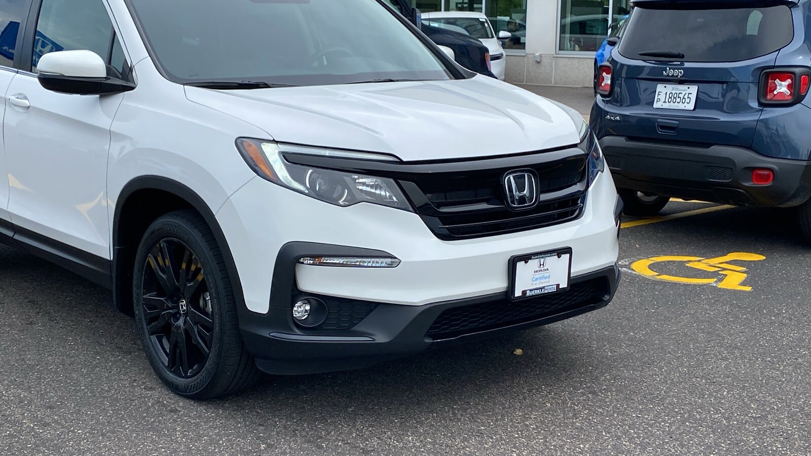 2022 Honda Pilot Special Edition photo 3