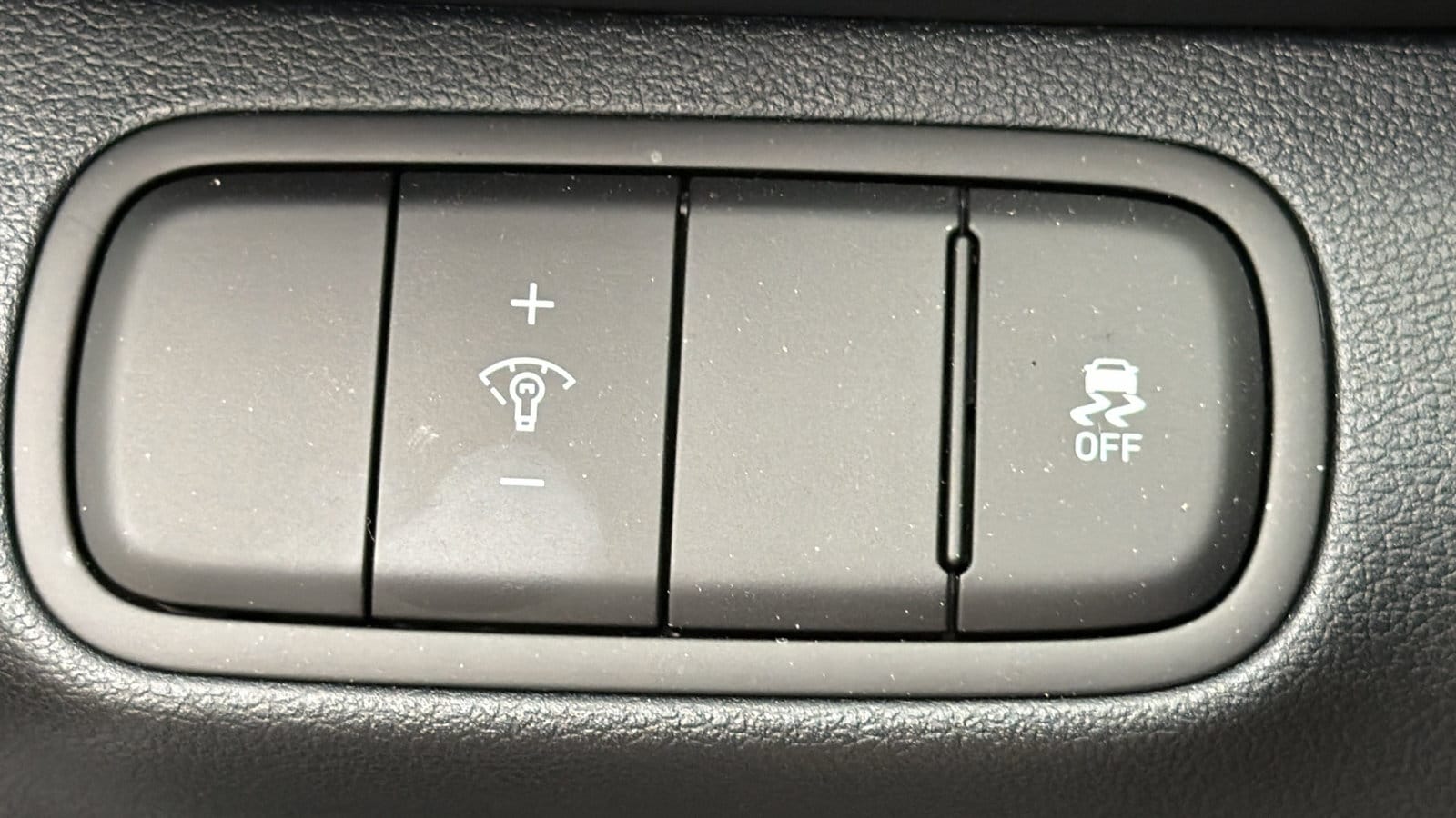 2026 Hyundai Venue SEL - Photo 24