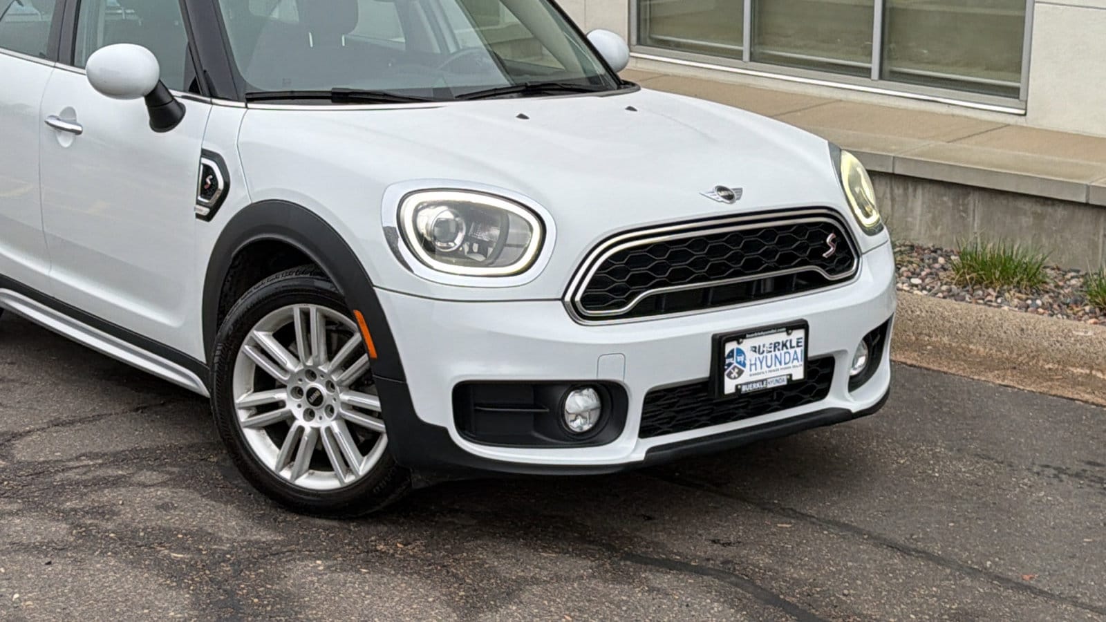 Used 2017 MINI Countryman S with VIN WMZYT5C33H3D79103 for sale in Saint Paul, Minnesota