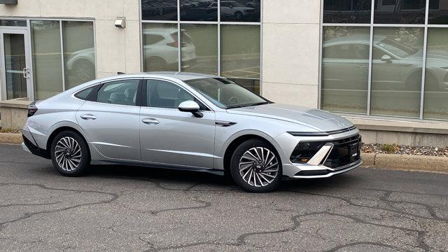 2024 Hyundai Sonata Hybrid SEL's photo