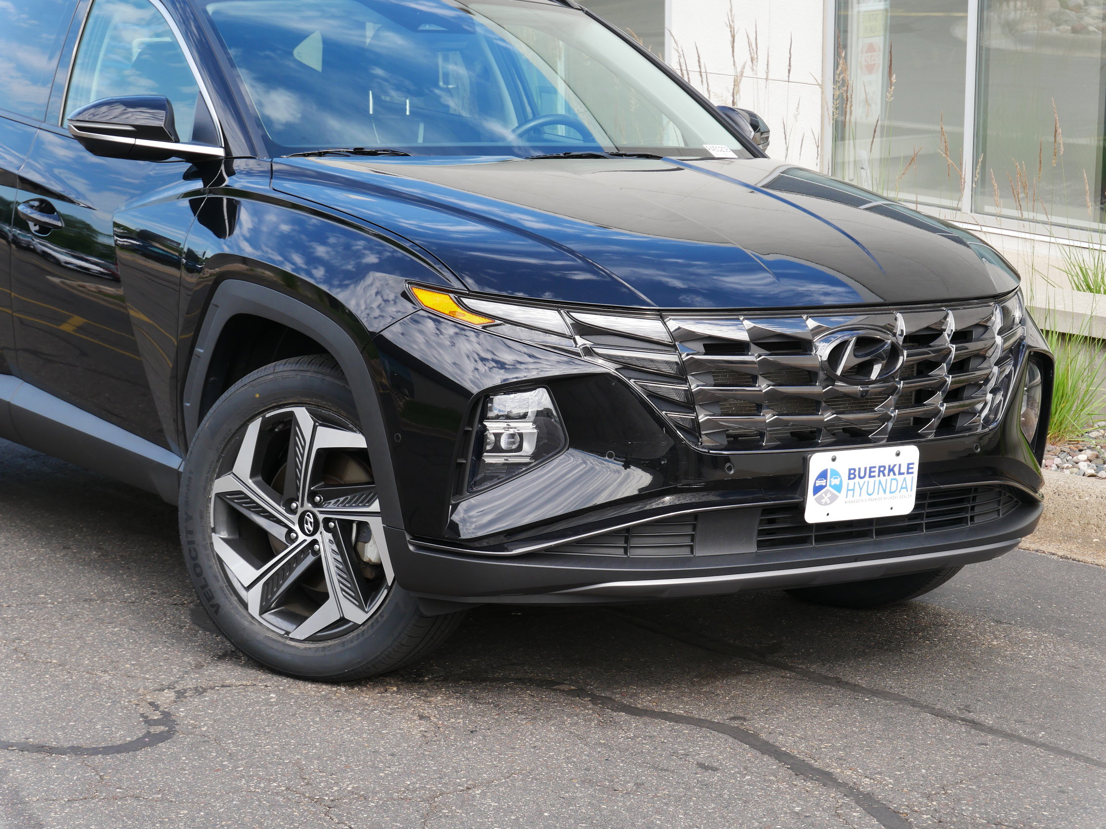 Certified 2022 Hyundai Tucson Limited with VIN 5NMJECAEXNH131705 for sale in Saint Paul, Minnesota