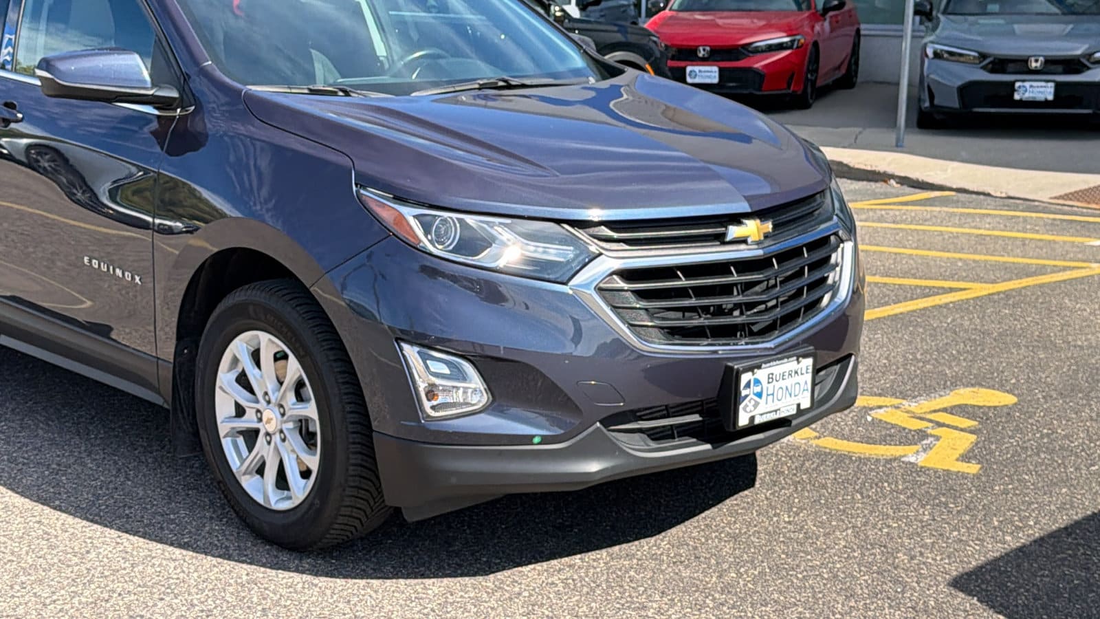 Used 2019 Chevrolet Equinox LT with VIN 3GNAXKEV4KL211781 for sale in Saint Paul, Minnesota