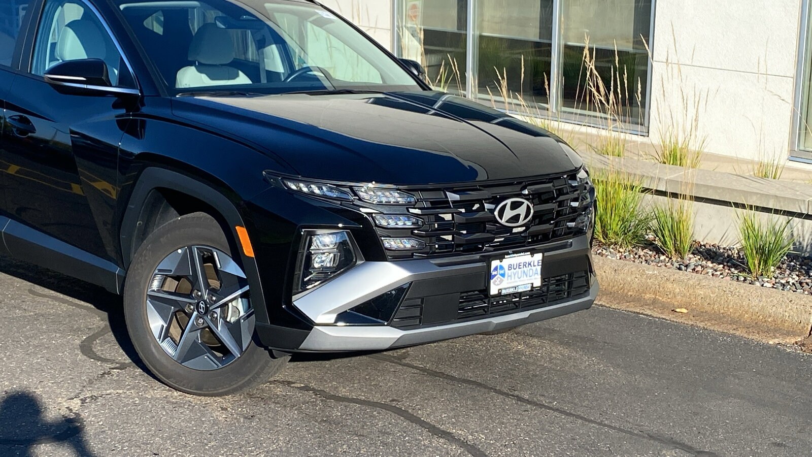 2025 Hyundai Tucson SEL Convenience photo 3