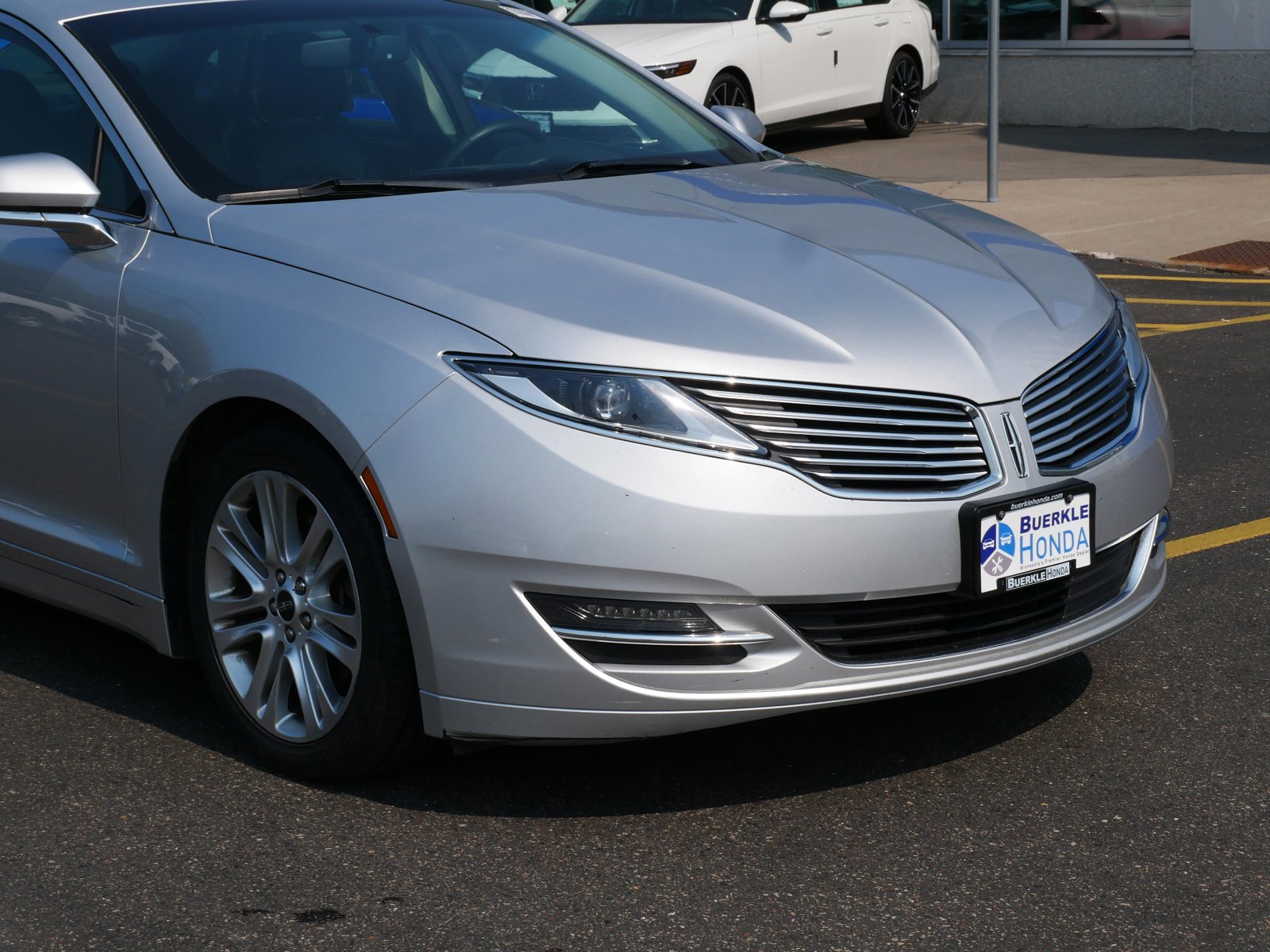 Used 2016 Lincoln MKZ Base with VIN 3LN6L2G95GR602335 for sale in Saint Paul, MN