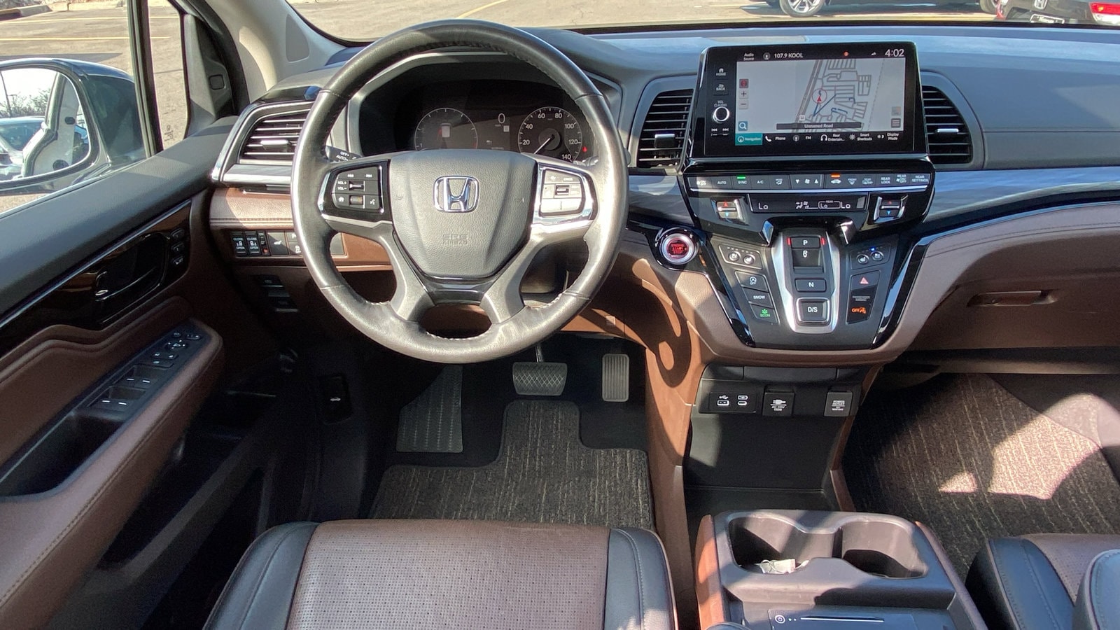 2025 Honda Odyssey Elite - Photo 19