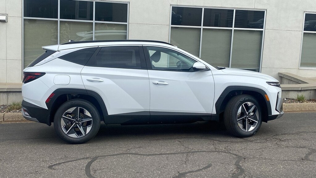 New 2026 Hyundai Tucson Plug-In Hybrid SEL SUV