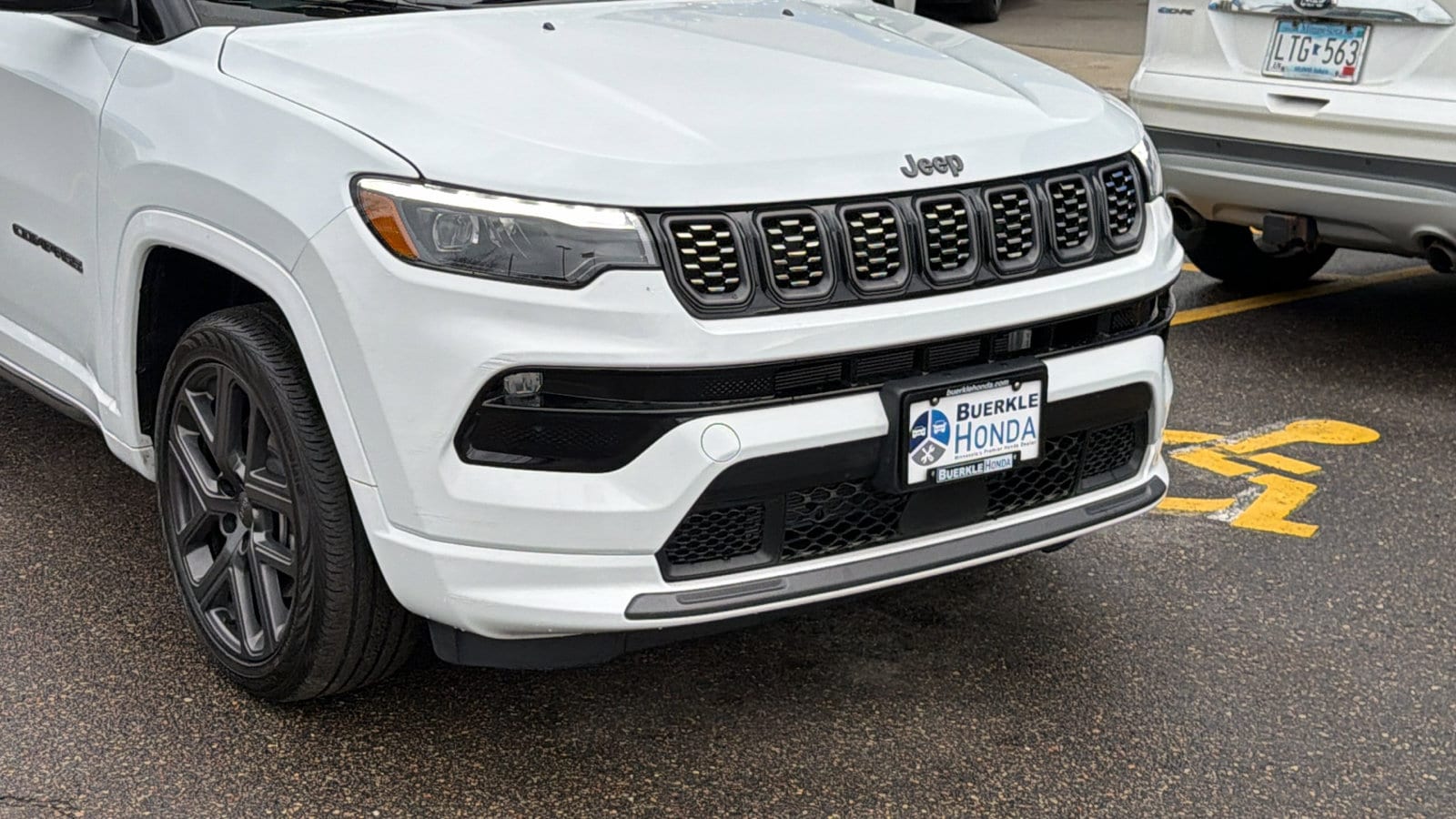 Used 2024 Jeep Compass Limited with VIN 3C4NJDCN5RT137761 for sale in Saint Paul, Minnesota